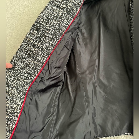 Tommy Hilfiger Size 4 Black White Grey Red Inner Lining + Black Lining - Picture 7 of 11